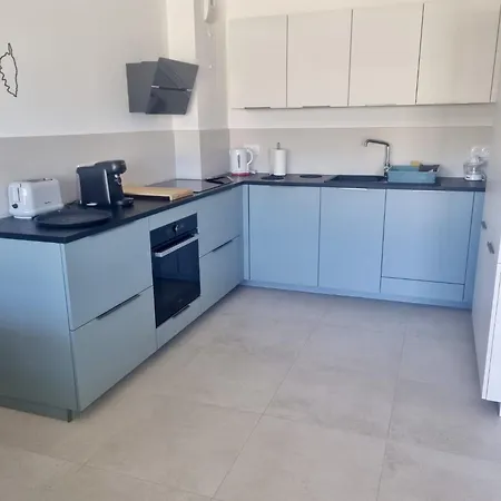 Bel Neuf-4 Personnes Appartement LʼÎle-Rousse